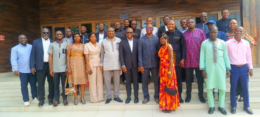 Group photo of participants at the information manuals validation workshop, Edéa
