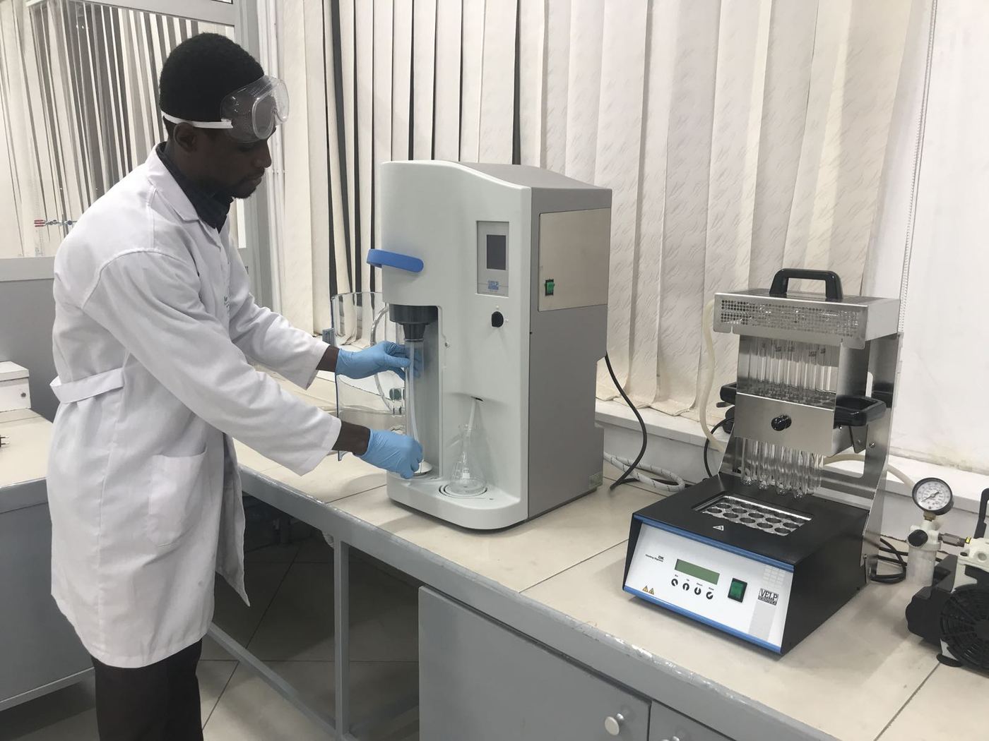 Système de distillation en laboratoire
